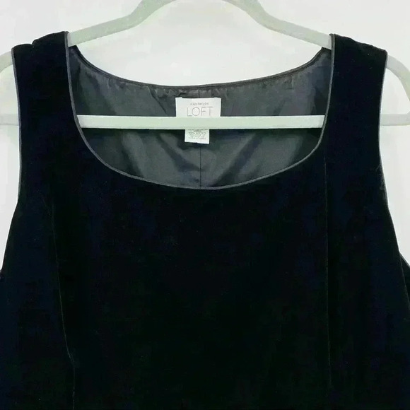 LOFT Black Velvet Sleeveless Top W/Side Zipper - Picture 5 of 10